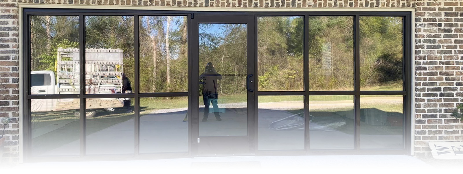 B&B Glass Repair Plus LLC offers a wide range of services to Mendenhall, MS and surrounding areas.